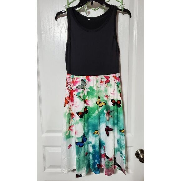 🦋👗Summer Dress👗🦋 - Picture 1 of 8